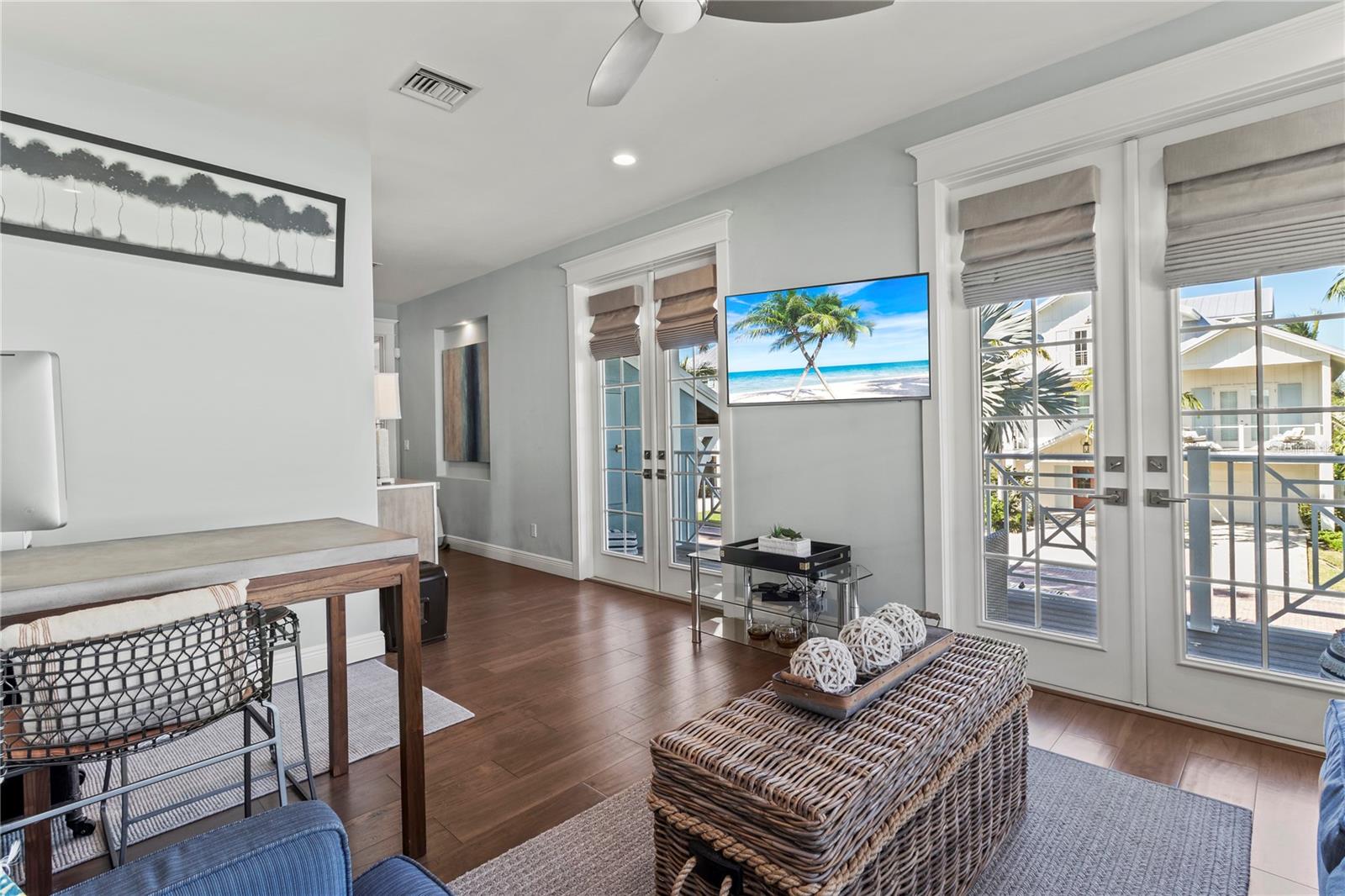 Image 38 of 79 For 519 Villa Rosa Way