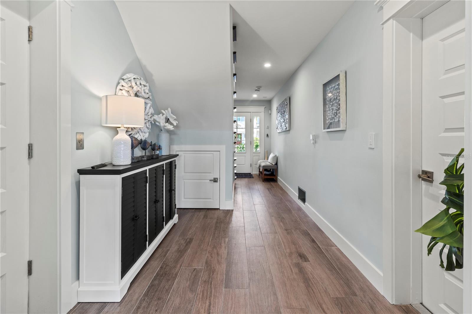 Image 59 of 79 For 519 Villa Rosa Way