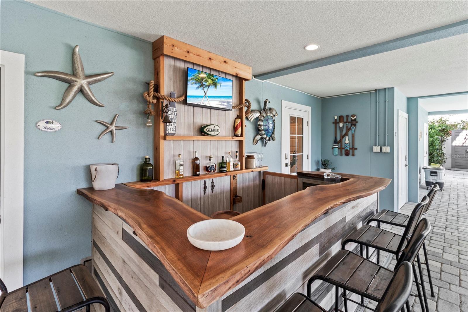 Image 68 of 79 For 519 Villa Rosa Way