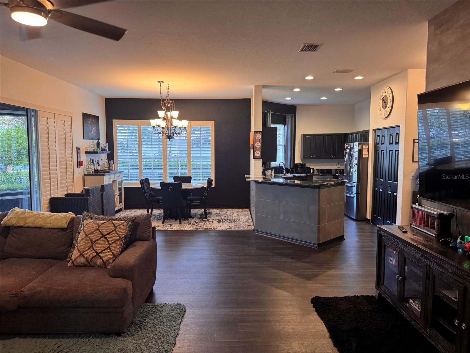 Image 19 of 66 For 1502 Triano Circle #1502