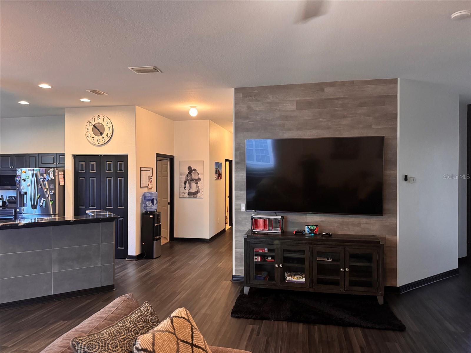 Image 21 of 66 For 1502 Triano Circle #1502