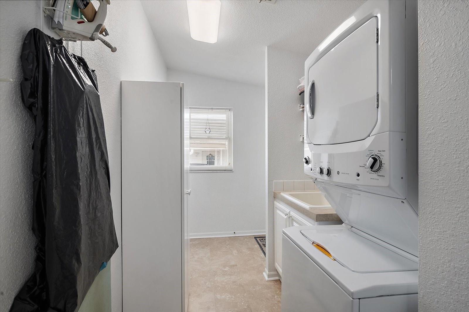 Image 25 of 38 For 2806 12th Street W