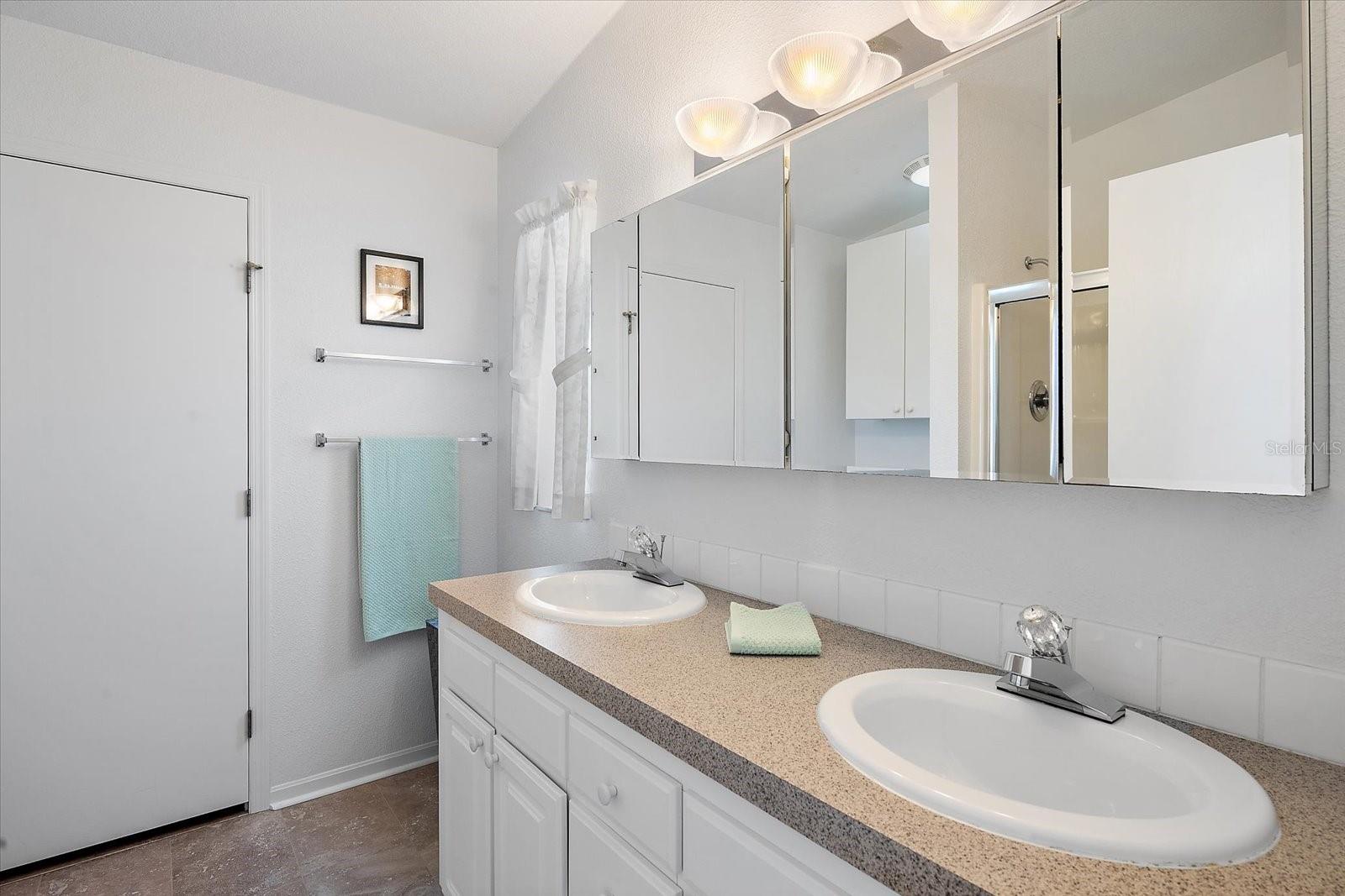 Image 31 of 38 For 2806 12th Street W