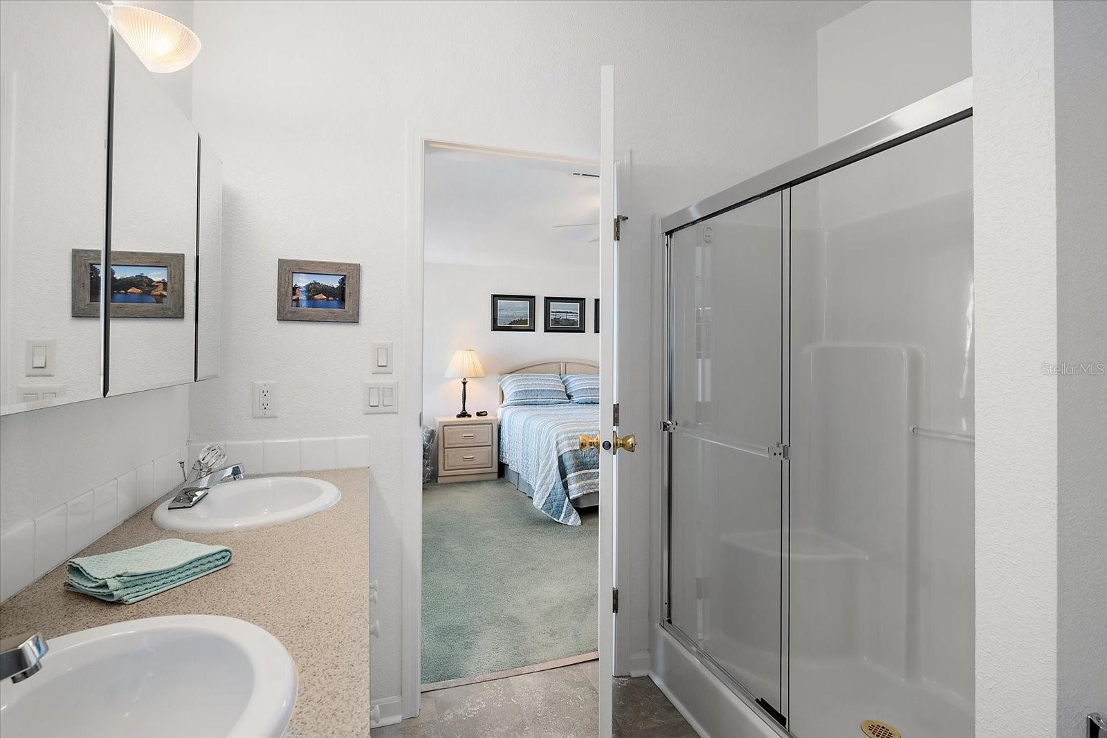 Image 32 of 38 For 2806 12th Street W