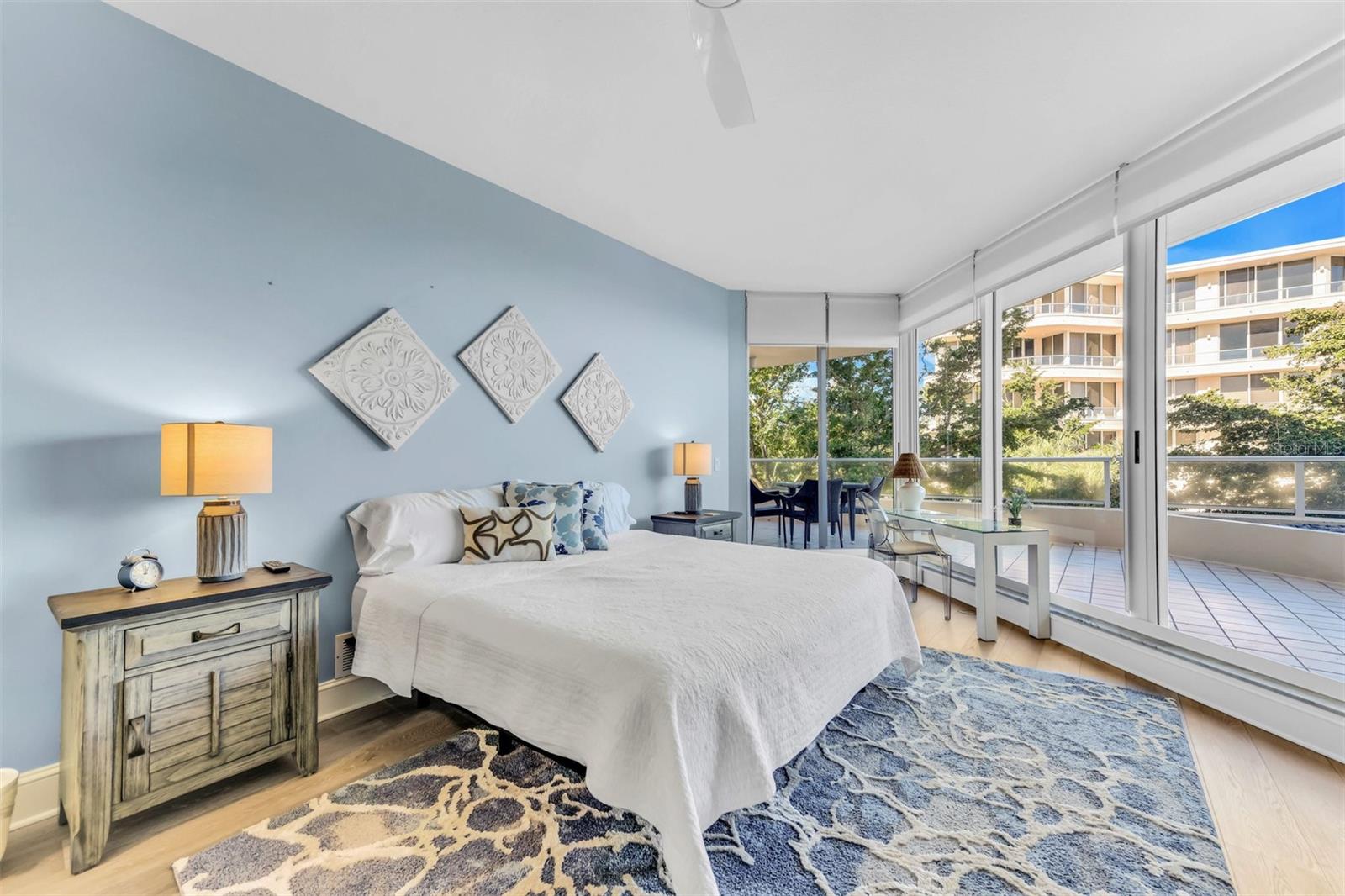 Image 23 of 49 For 3070 Grand Bay Boulevard 612