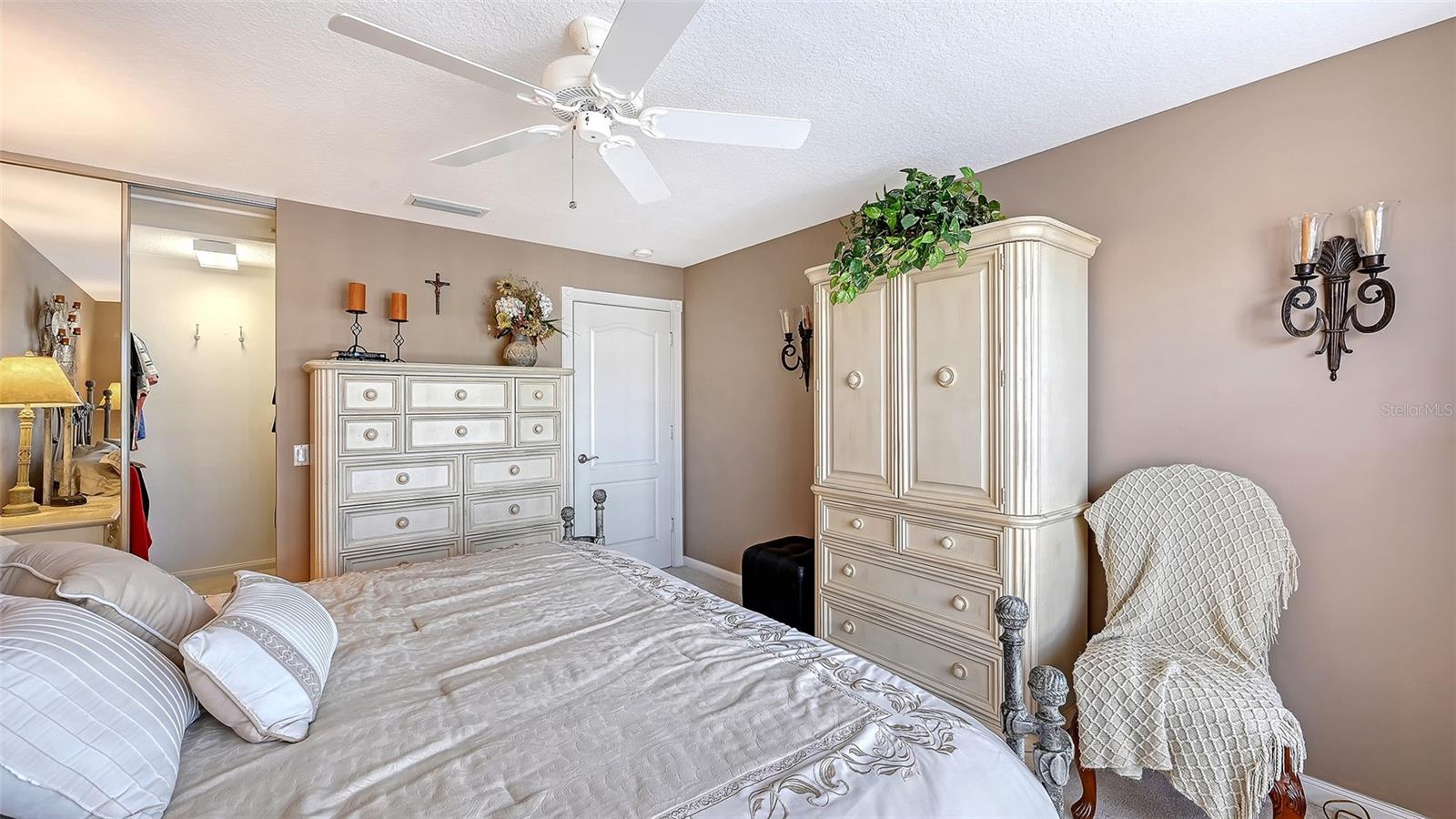 Image 25 of 90 For 5770 Ivrea Drive