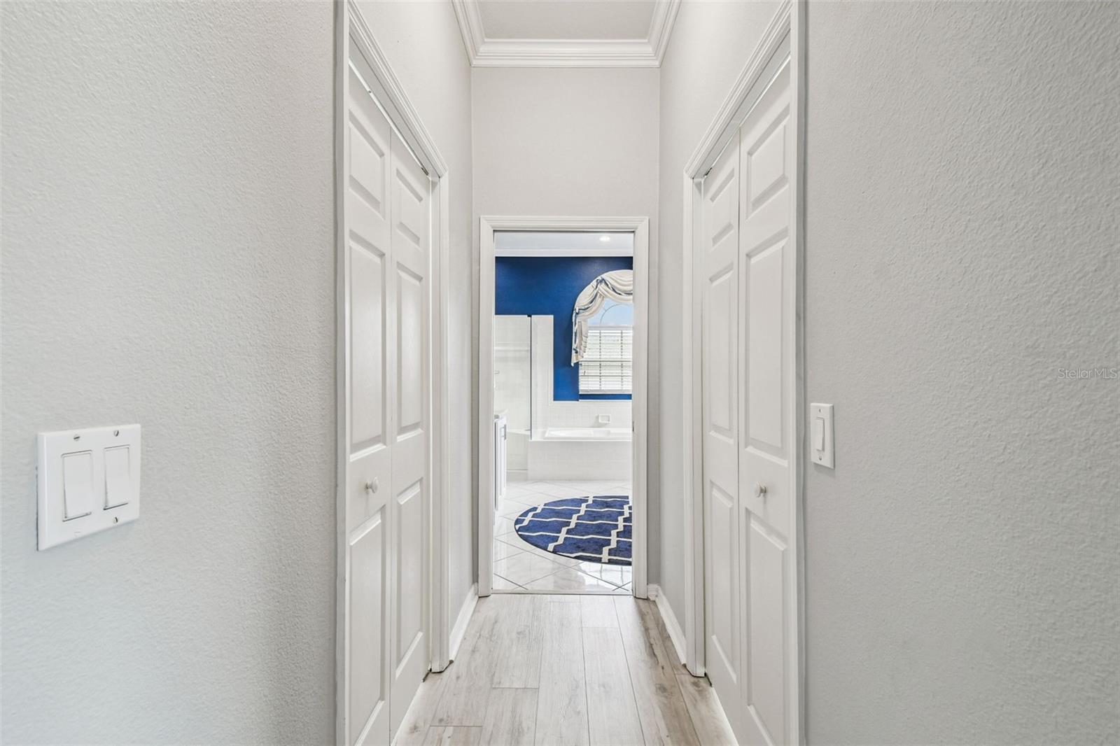 Image 30 of 79 For 7487 Southampton