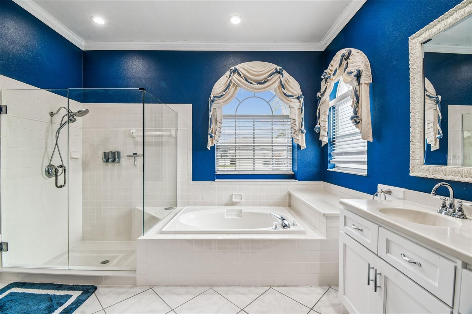 Image 33 of 79 For 7487 Southampton