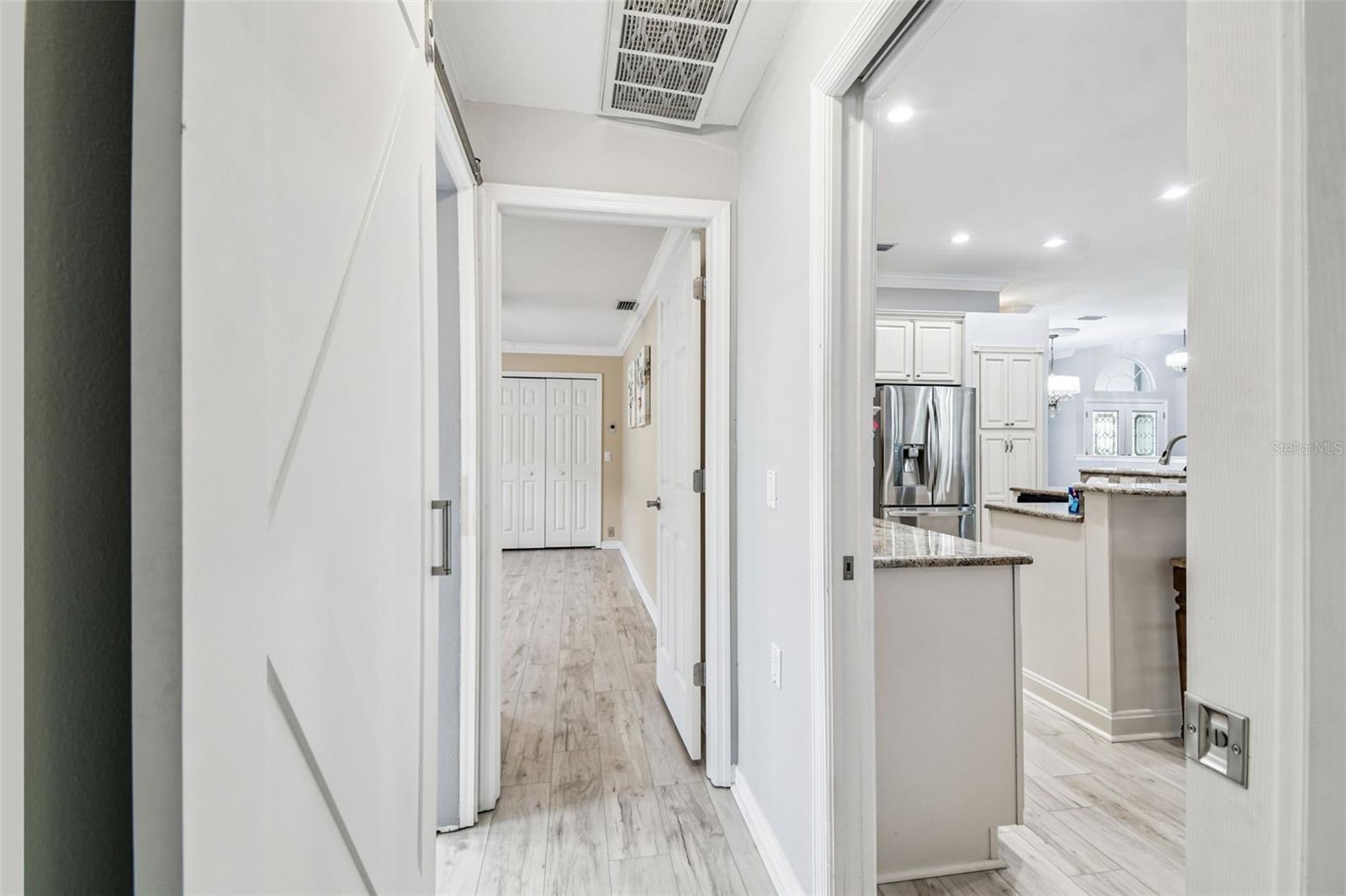 Image 35 of 79 For 7487 Southampton