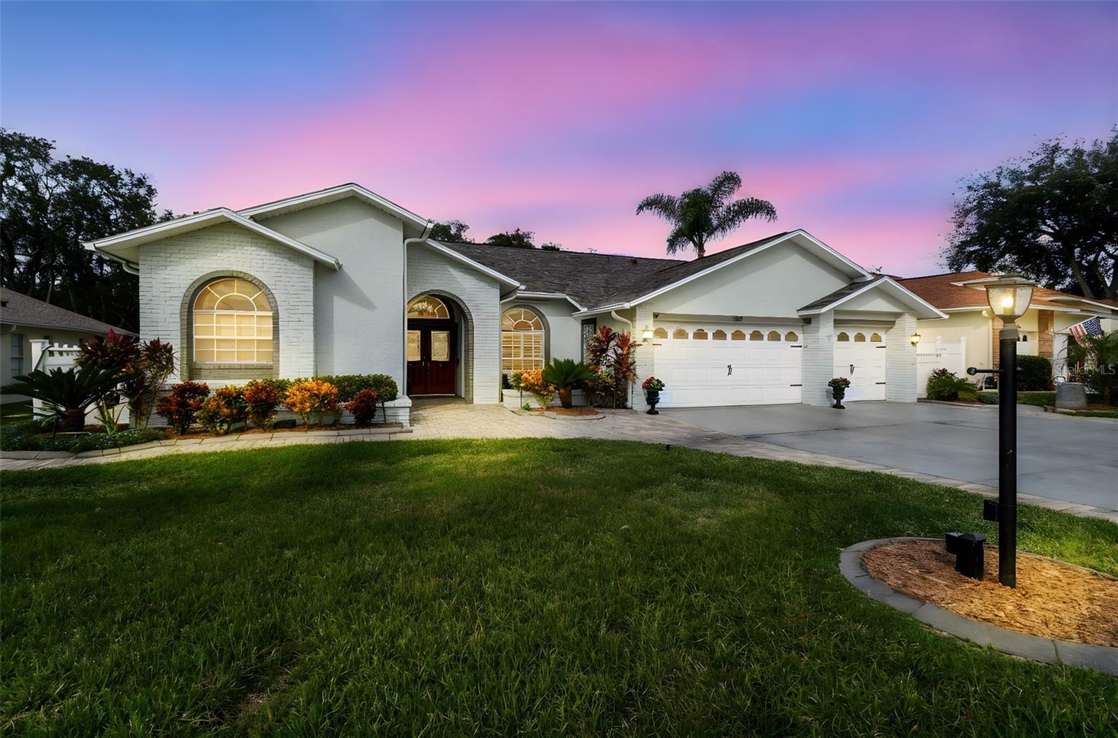 Image 4 of 79 For 7487 Southampton