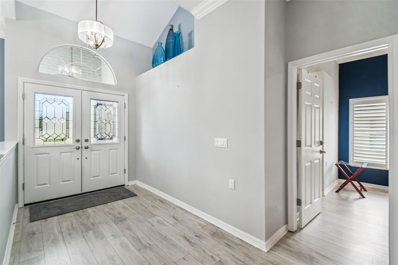 Image 9 of 79 For 7487 Southampton