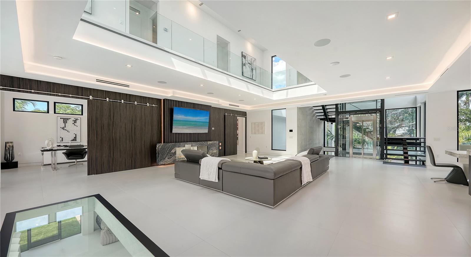 Image 32 of 100 For 1610 Lodge Drive