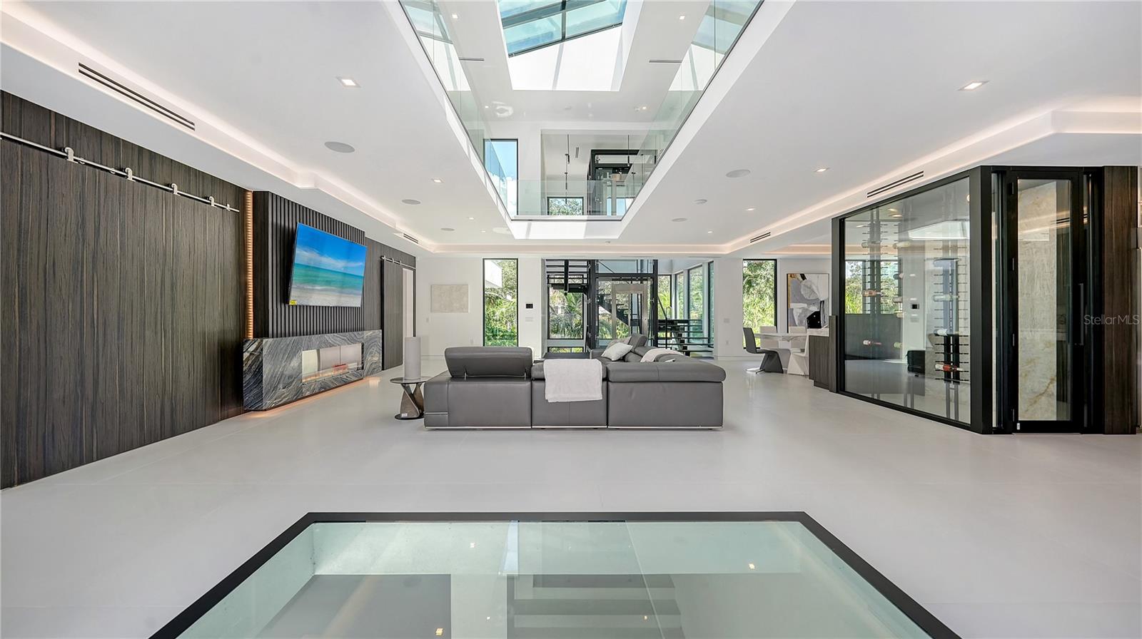 Image 52 of 100 For 1610 Lodge Drive