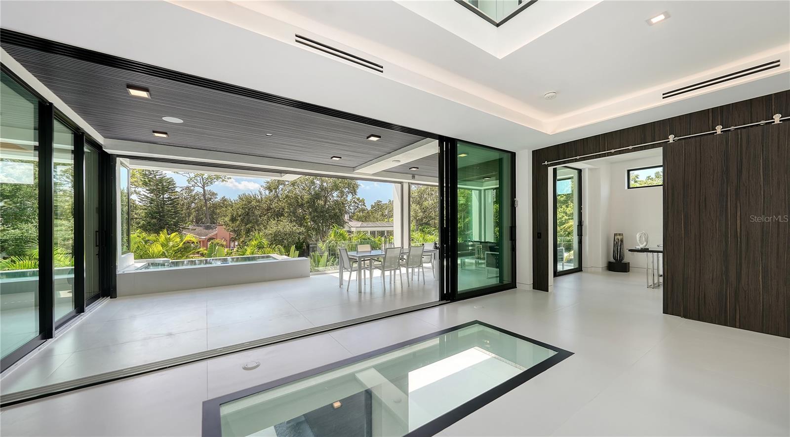 Image 54 of 100 For 1610 Lodge Drive