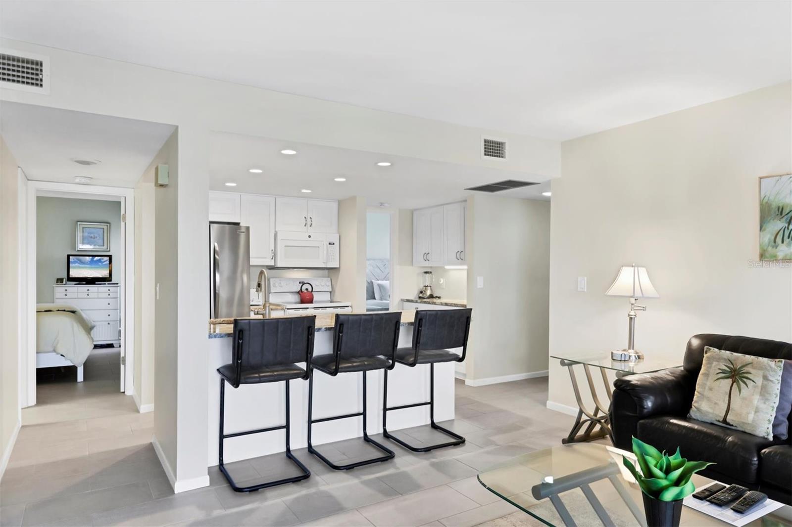 Image 11 of 50 For 1900 Cove Ii Place 127