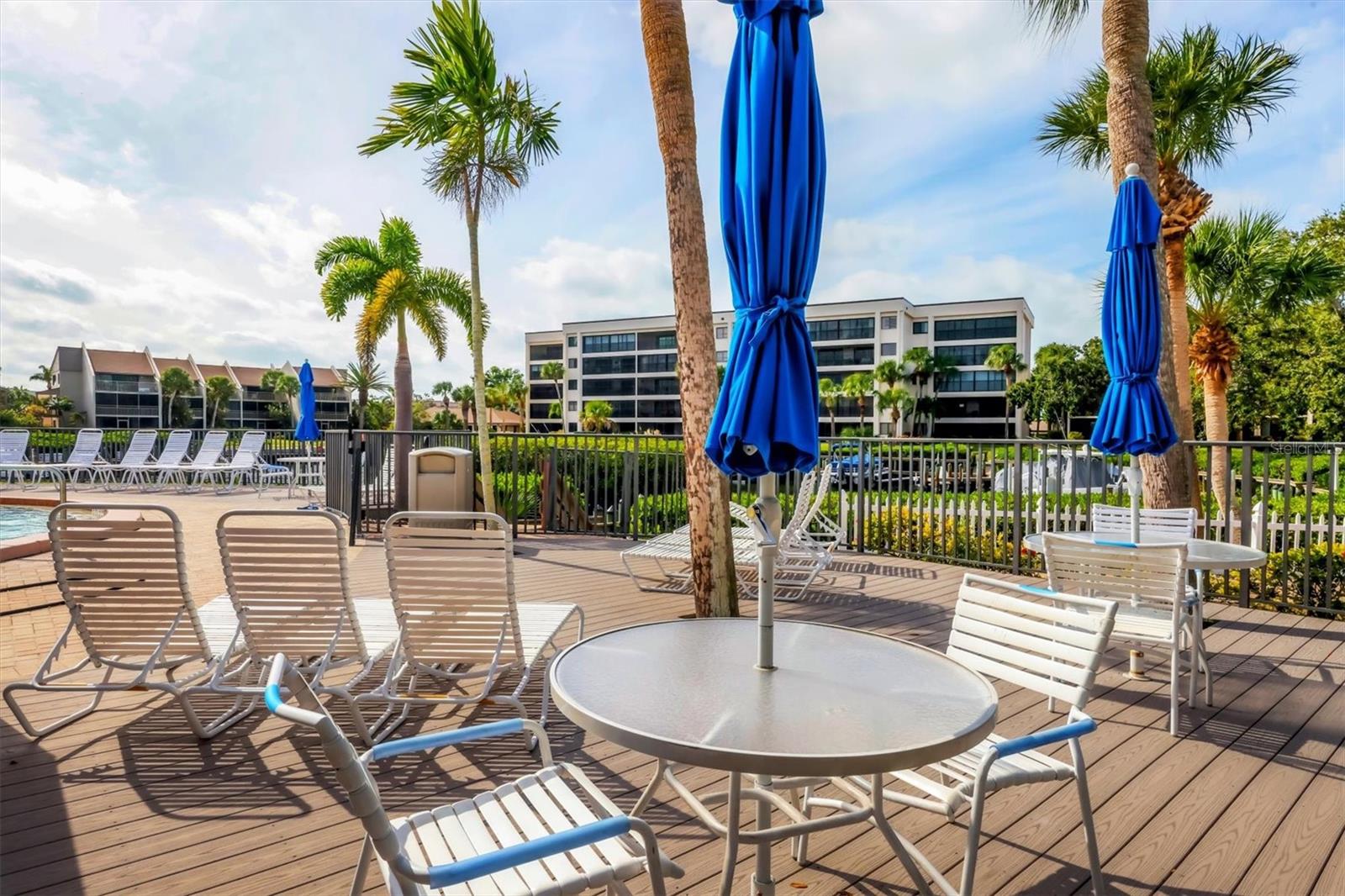 Image 38 of 50 For 1900 Cove Ii Place 127