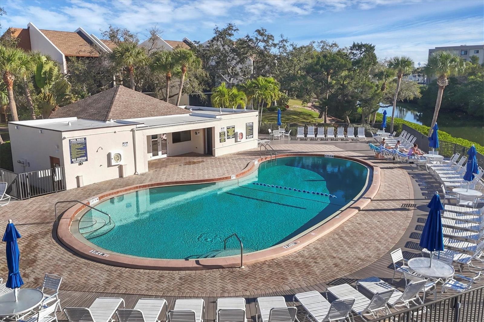 Image 40 of 50 For 1900 Cove Ii Place 127