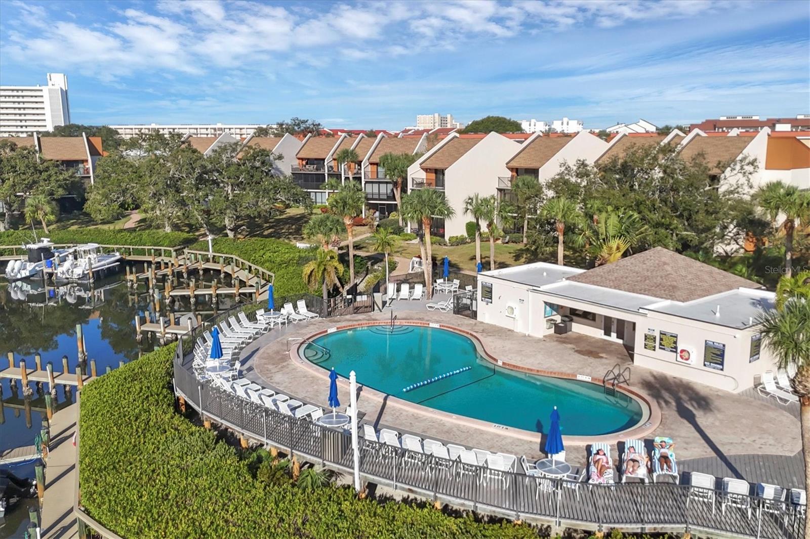 Image 41 of 50 For 1900 Cove Ii Place 127