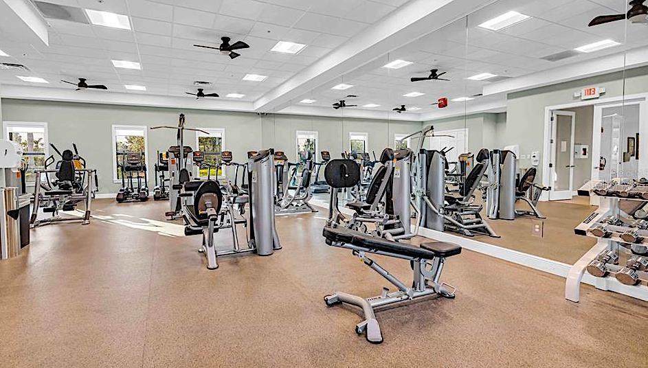 Image 49 of 59 For 8151 Victoria Falls Circle