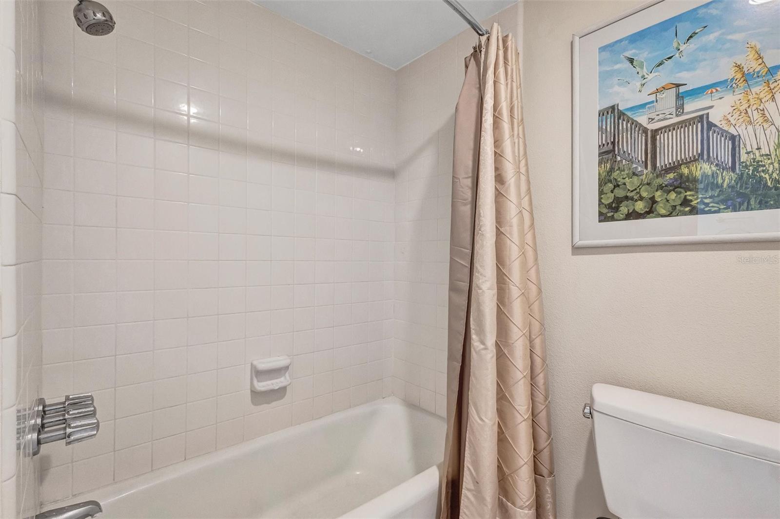 Image 20 of 30 For 1212 Benjamin Franklin Drive 1105