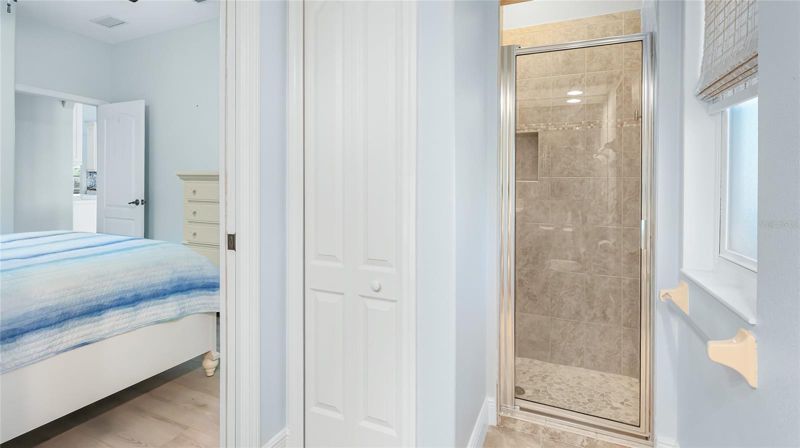 Image 29 of 40 For 11407 Savannah Lakes Drive