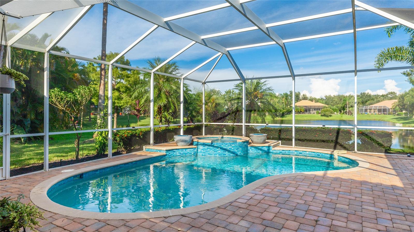 Image 33 of 40 For 11407 Savannah Lakes Drive