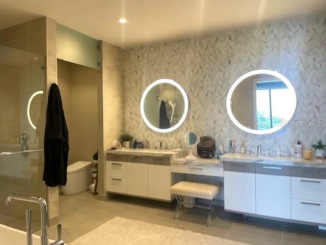 Image 28 of 83 For 1581 Gulf Of Mexico Drive 307