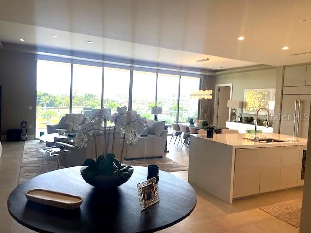 Image 4 of 83 For 1581 Gulf Of Mexico Drive 307