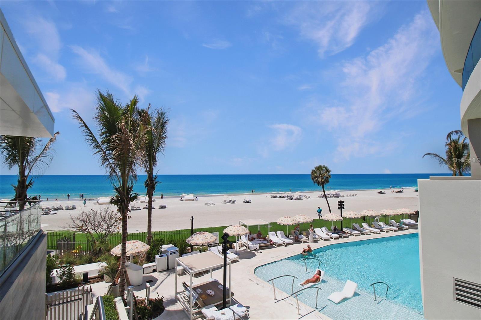 Image 57 of 83 For 1581 Gulf Of Mexico Drive 307