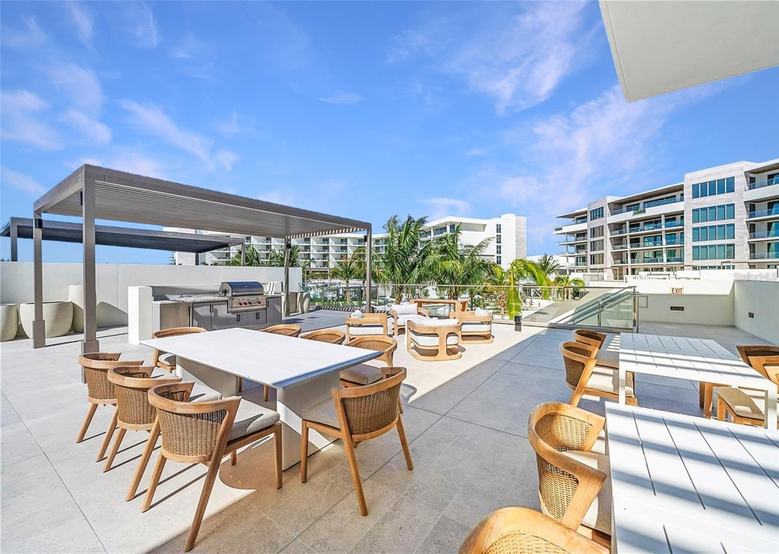 Image 68 of 83 For 1581 Gulf Of Mexico Drive 307