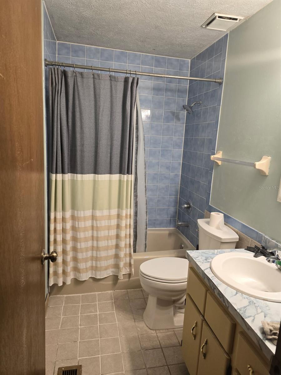 Image 16 of 17 For 4050 22nd Court