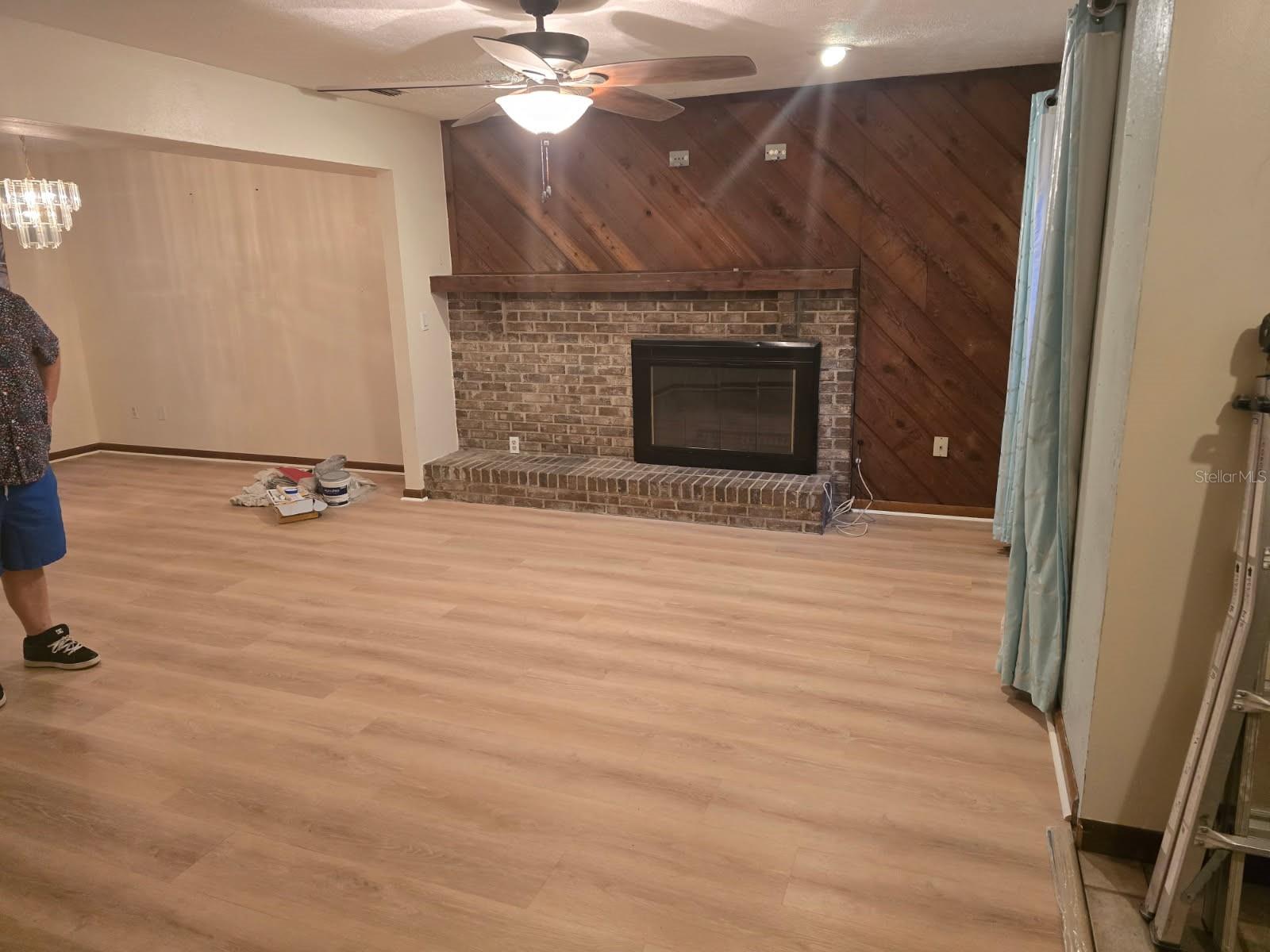 Image 6 of 17 For 4050 22nd Court