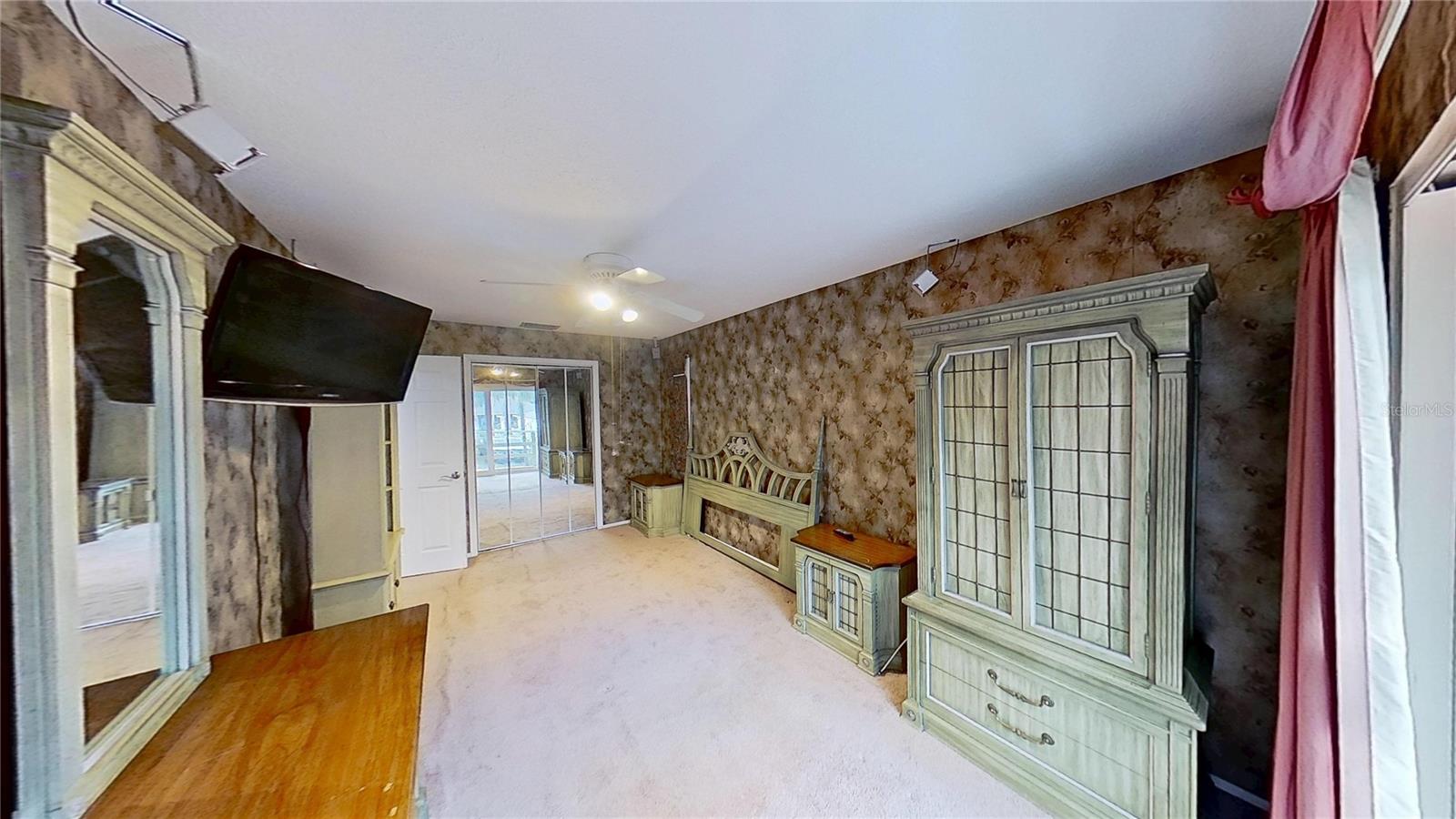 Image 27 of 46 For 1385 43rd Street