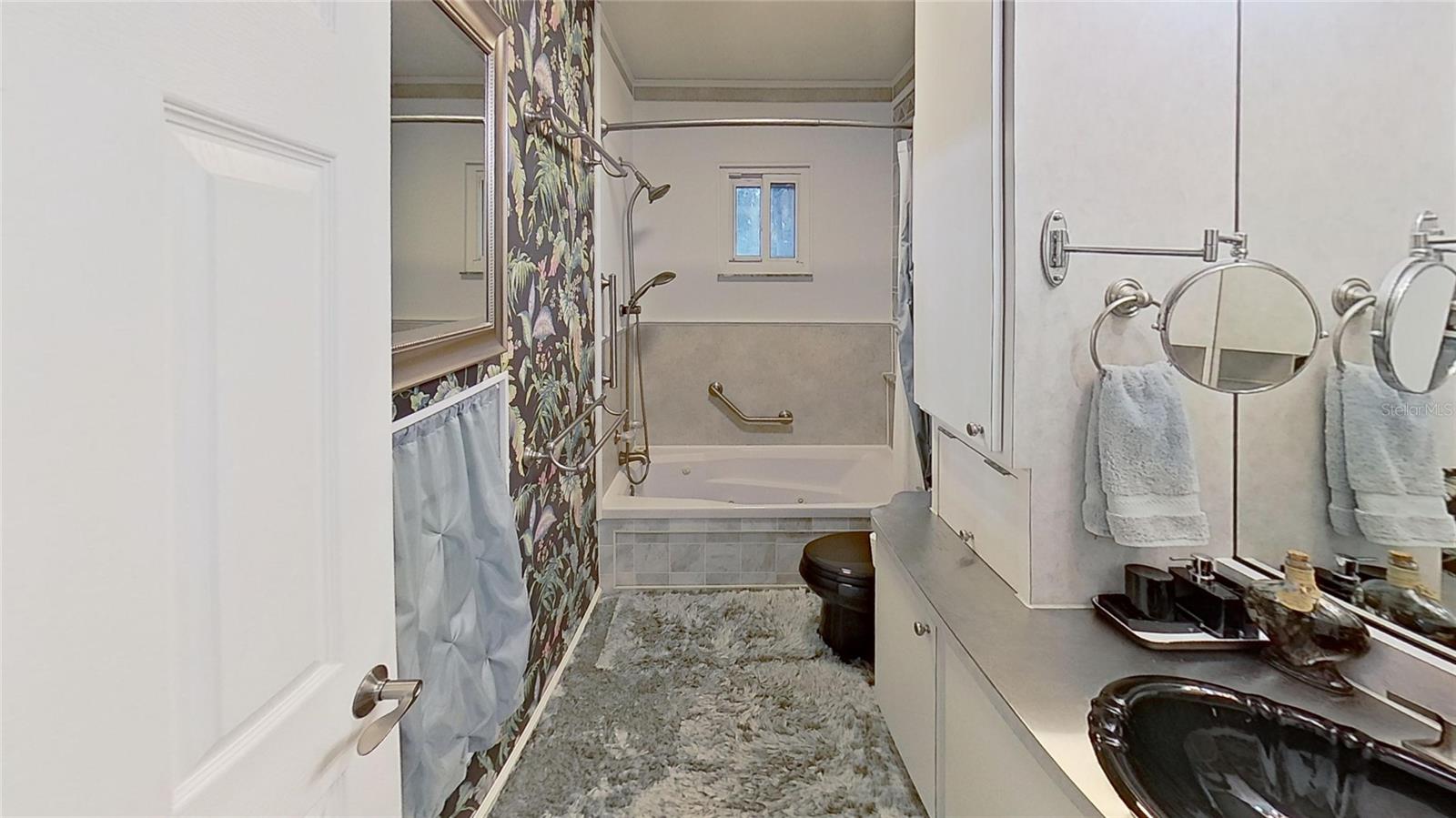 Image 28 of 46 For 1385 43rd Street