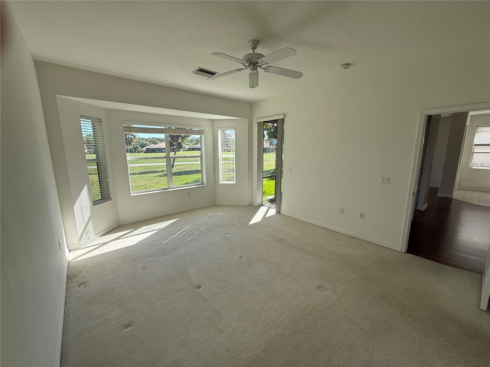 Image 16 of 30 For 315 Heritage Isles Way