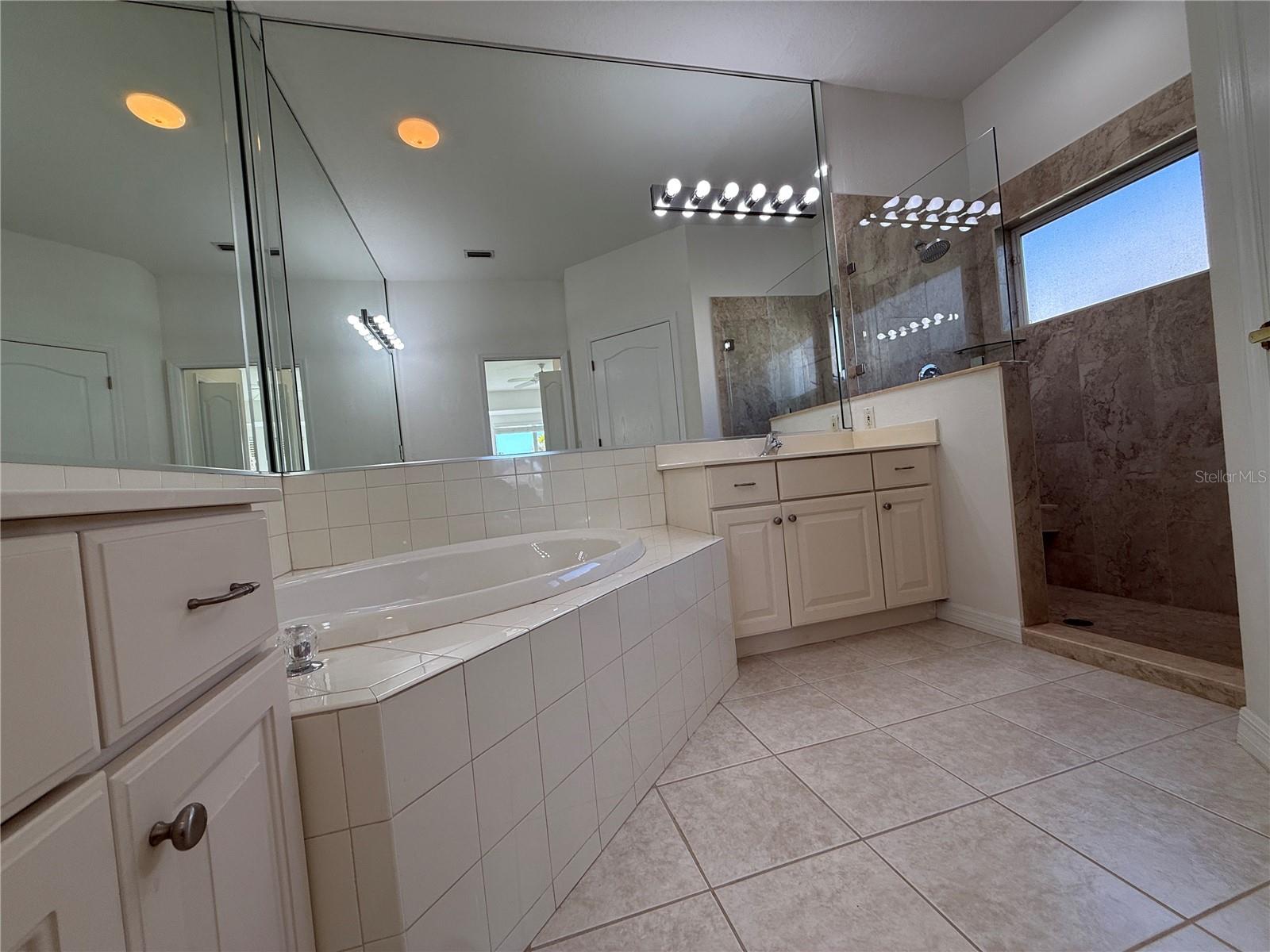 Image 18 of 30 For 315 Heritage Isles Way