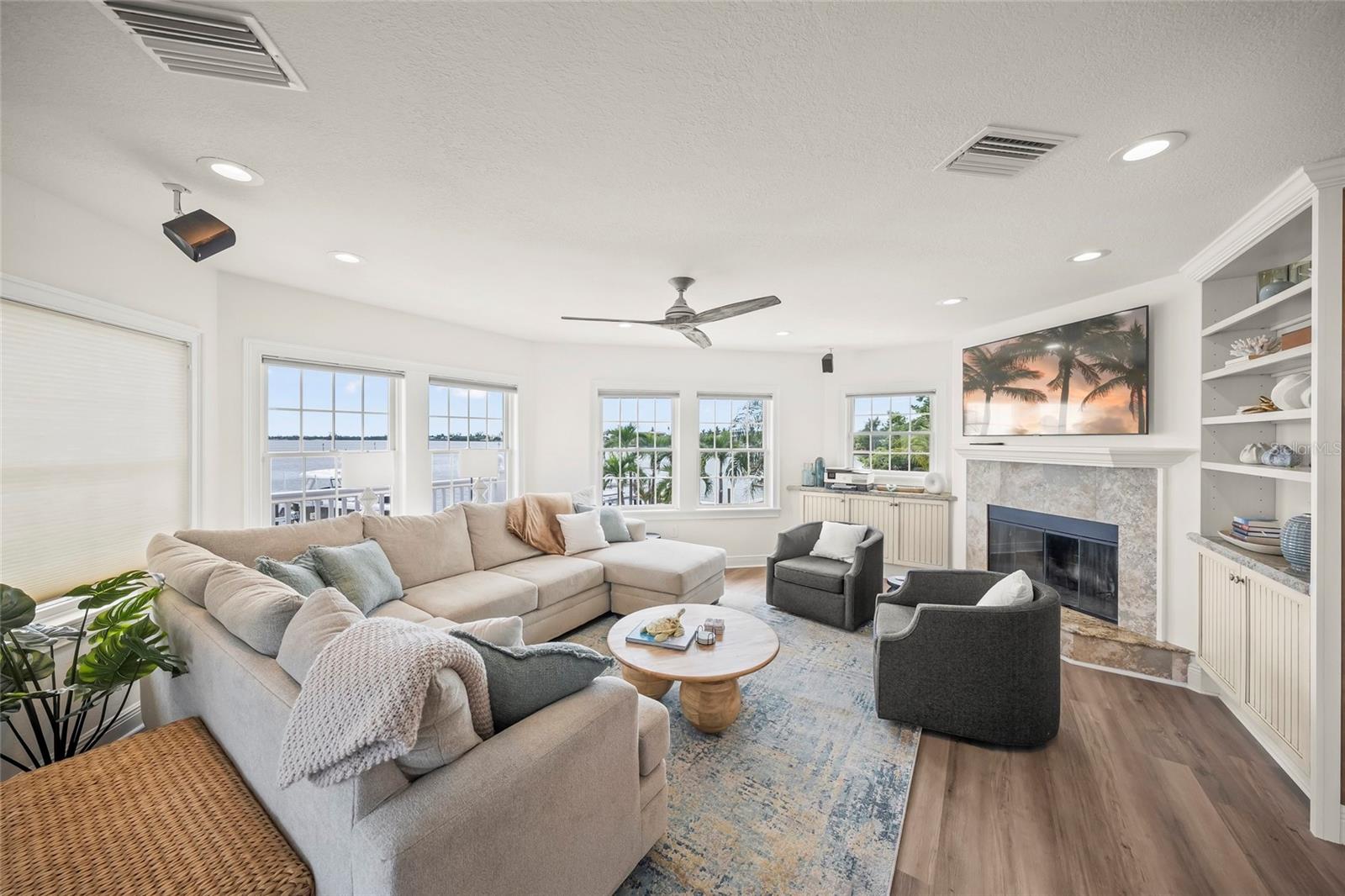 Image 18 of 58 For 527 56th Street