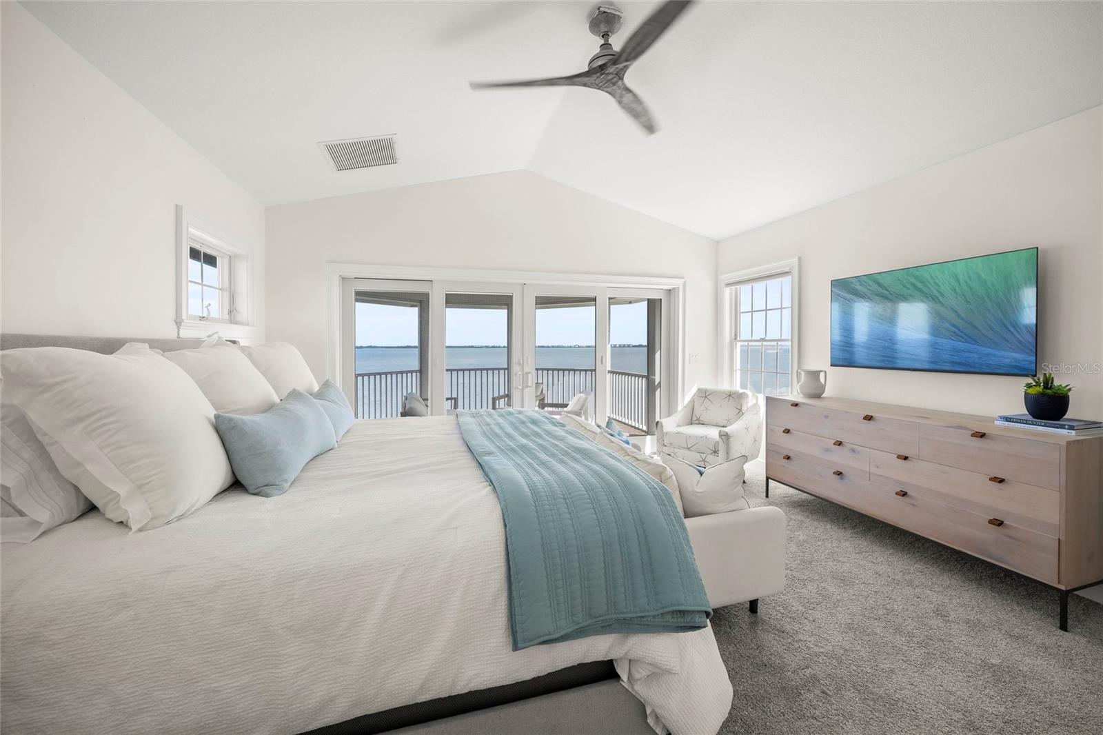 Image 22 of 58 For 527 56th Street