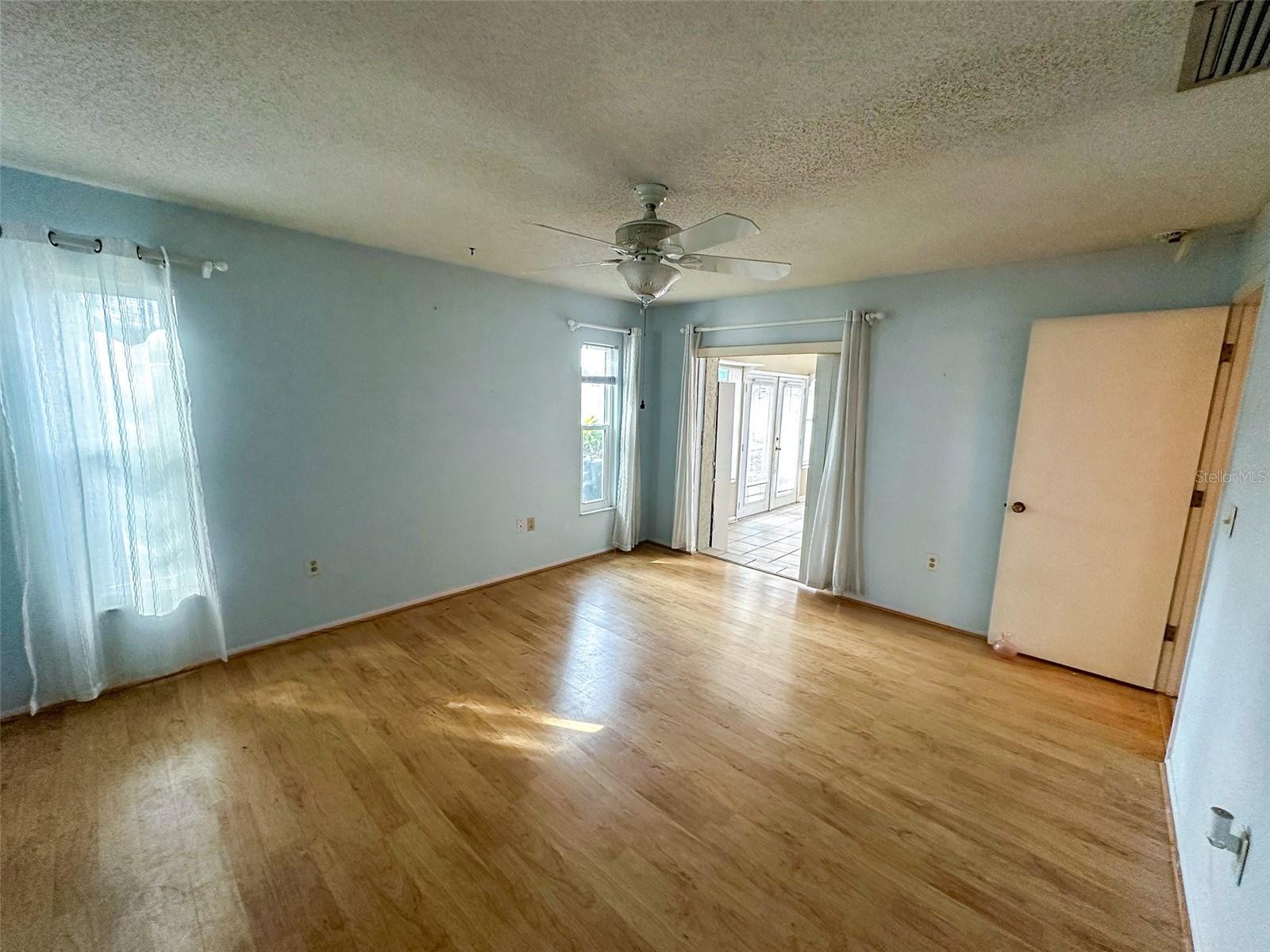 Image 24 of 58 For 5004 Brandeis Circle N