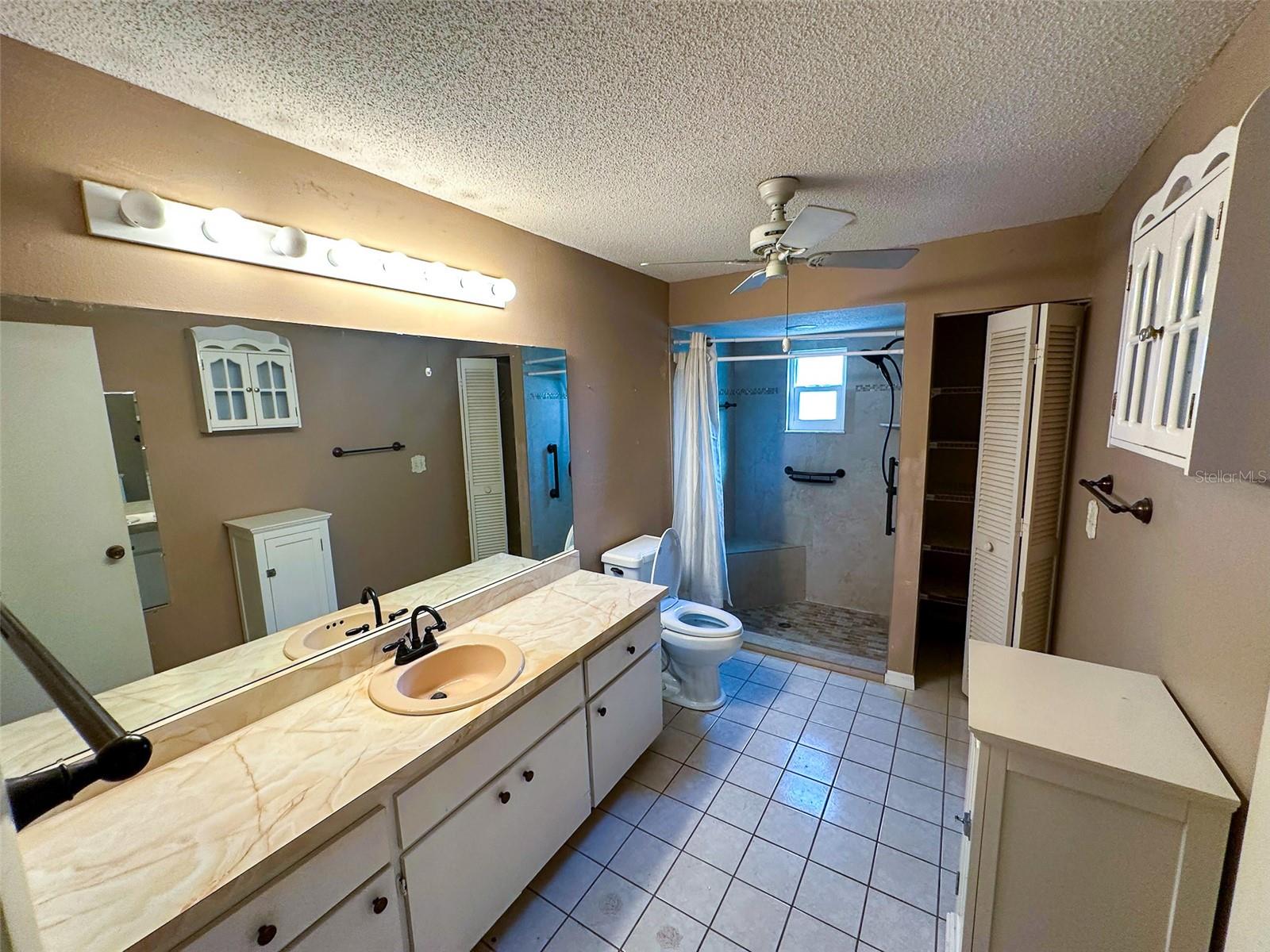 Image 28 of 58 For 5004 Brandeis Circle N