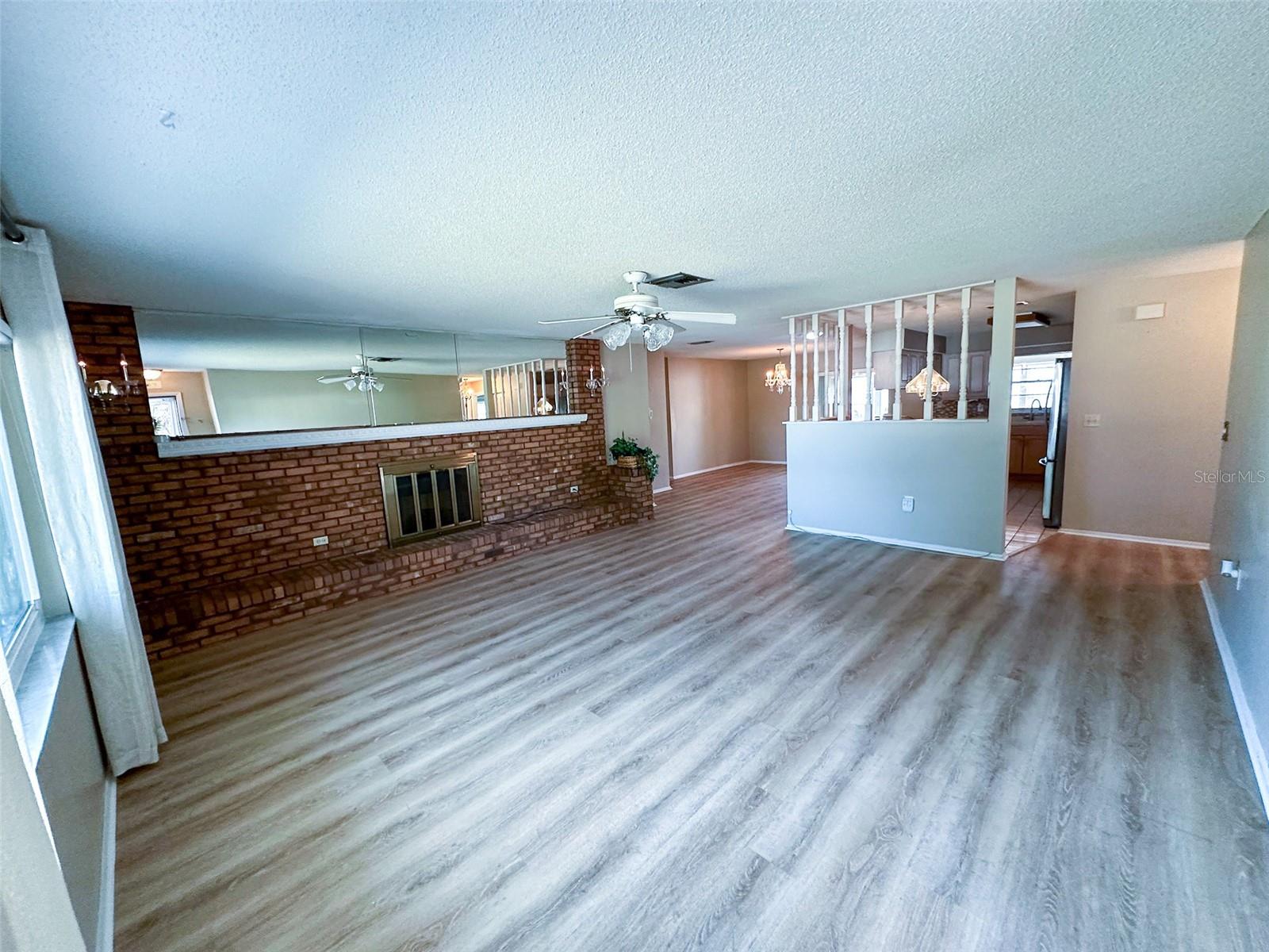 Image 8 of 58 For 5004 Brandeis Circle N