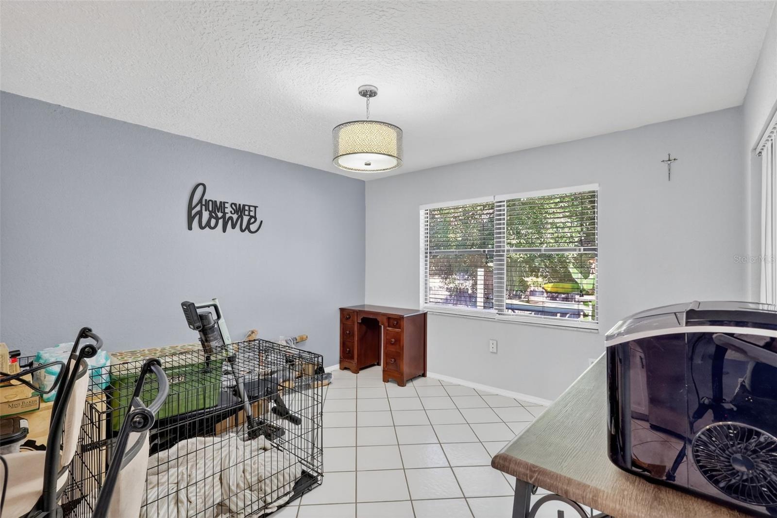 Image 17 of 54 For 4809 Camphor Avenue