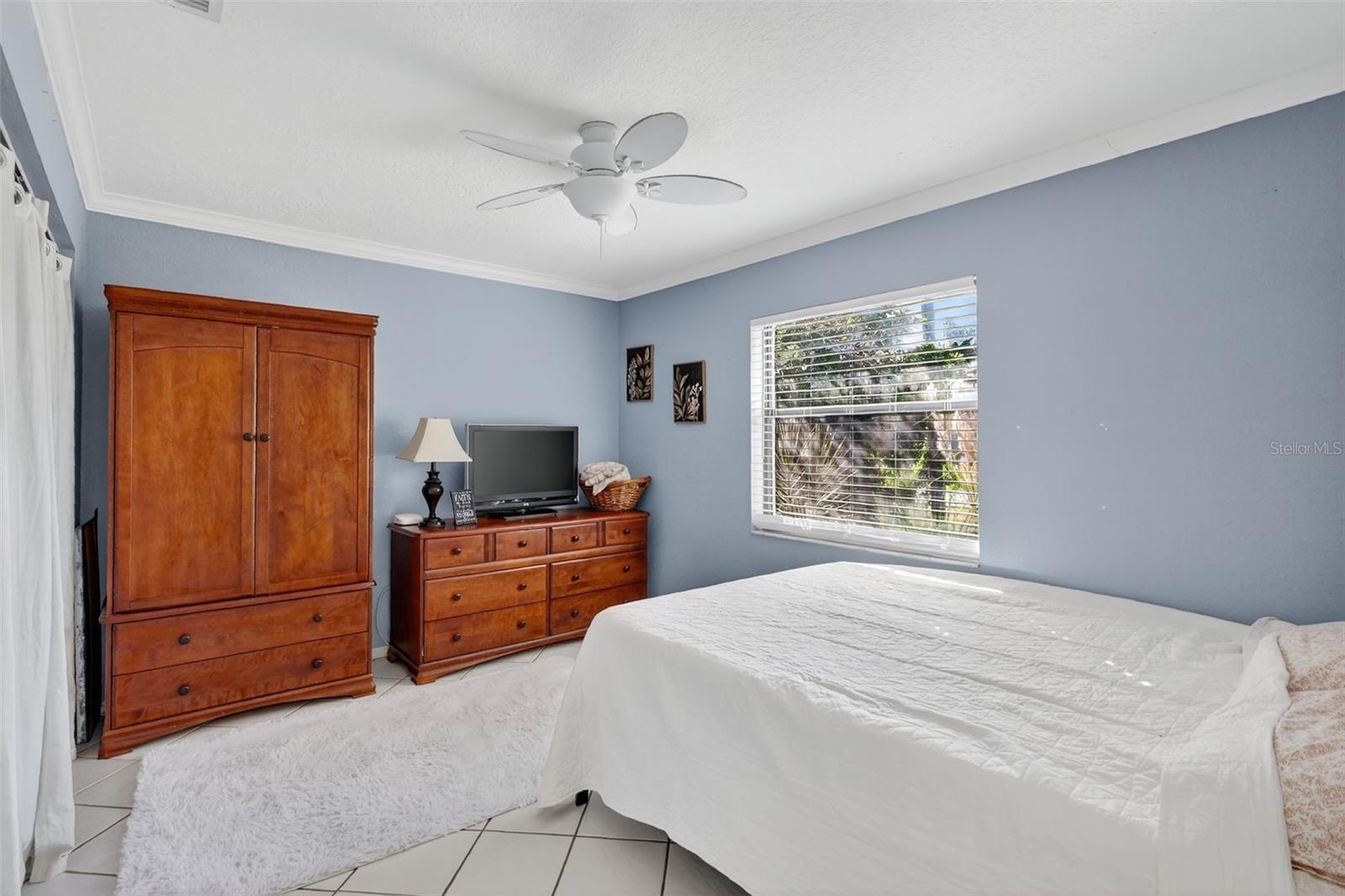 Image 22 of 54 For 4809 Camphor Avenue