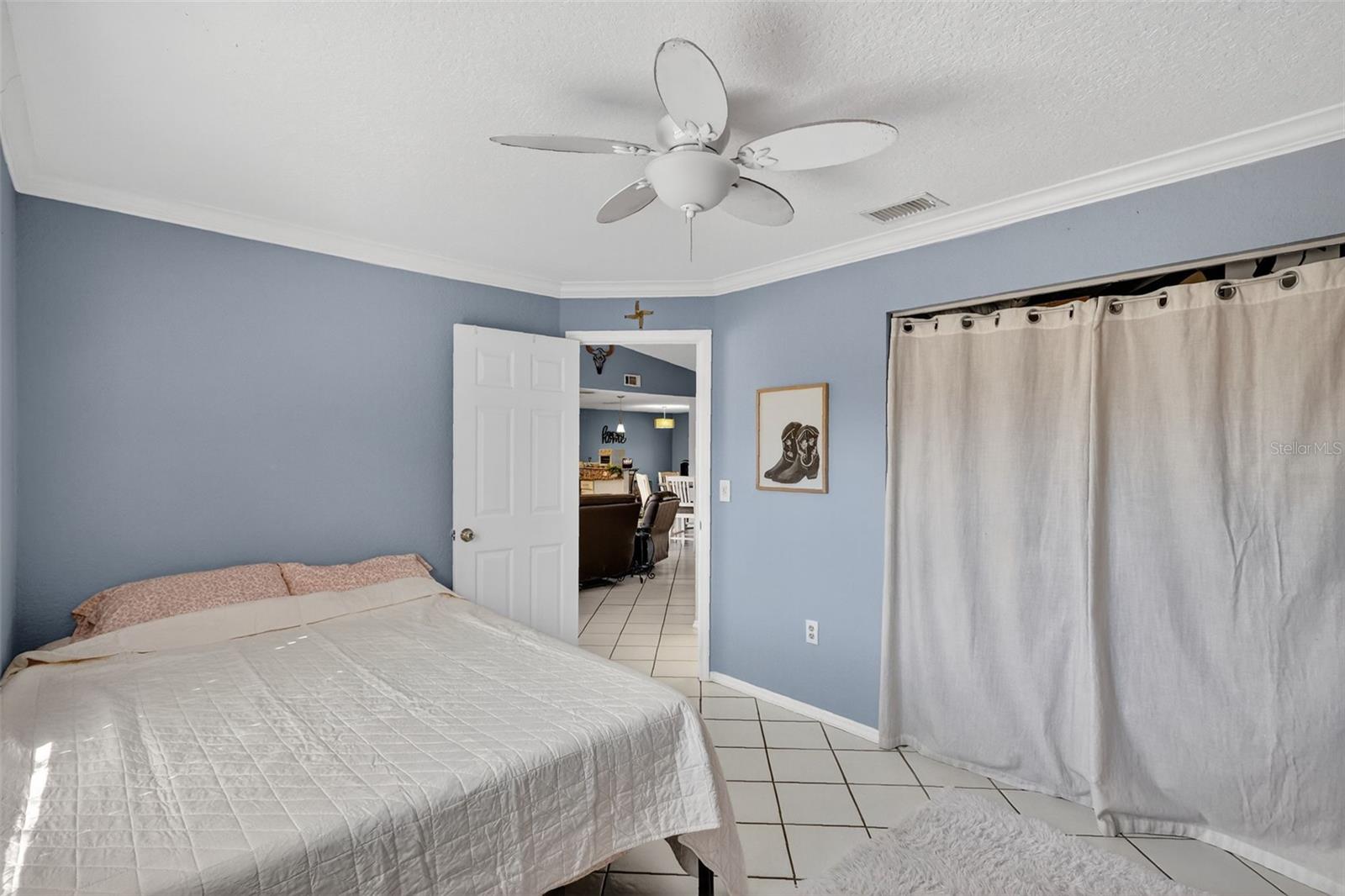 Image 23 of 54 For 4809 Camphor Avenue