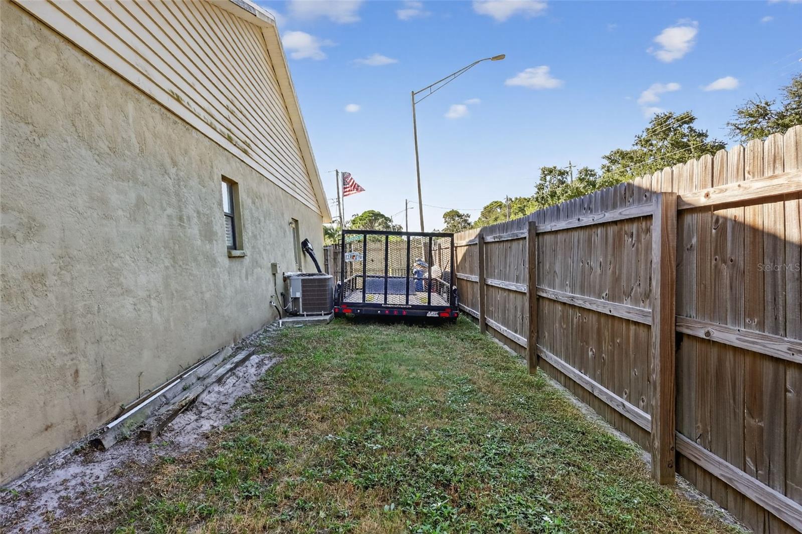 Image 37 of 54 For 4809 Camphor Avenue