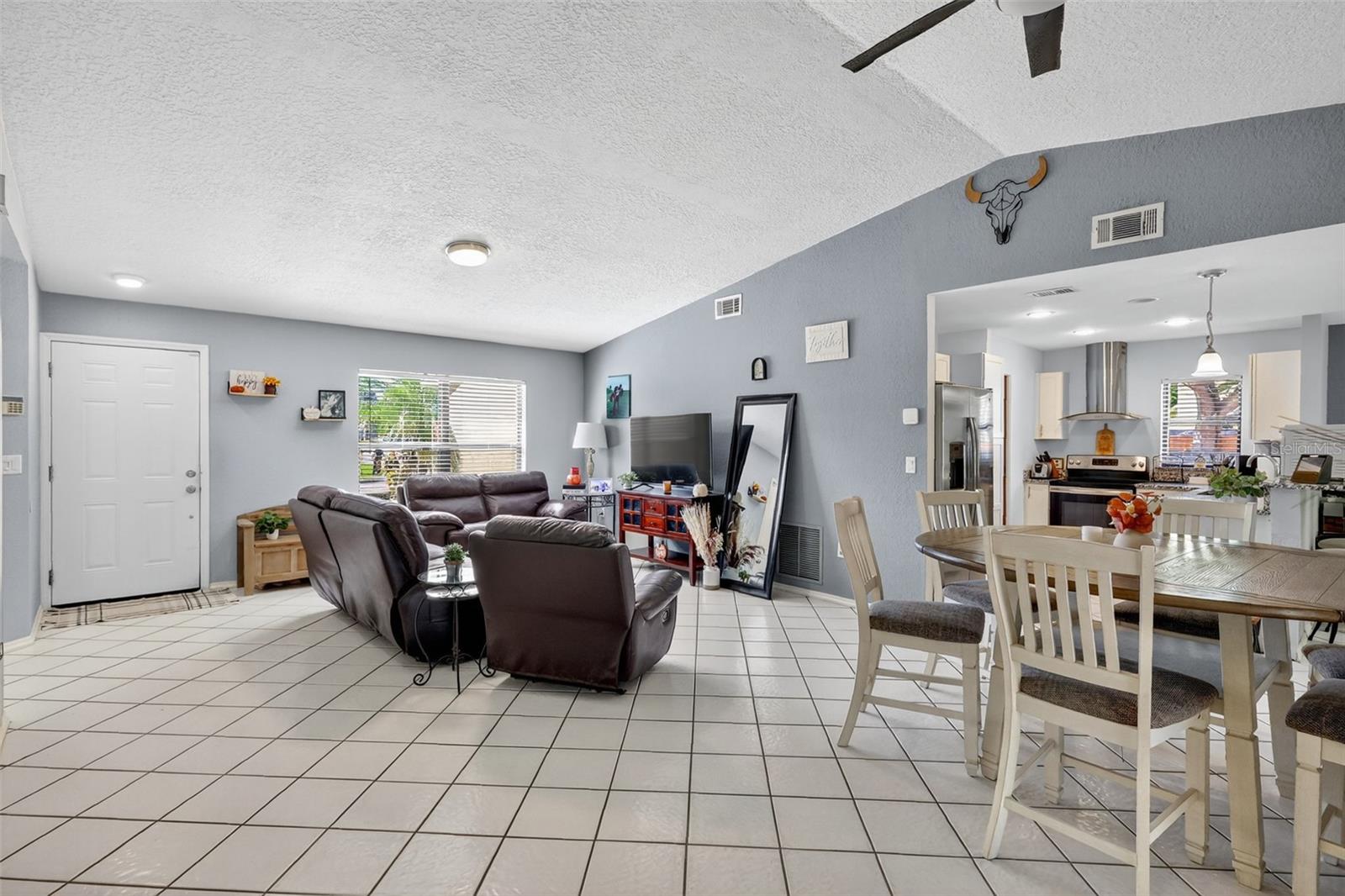 Image 6 of 54 For 4809 Camphor Avenue