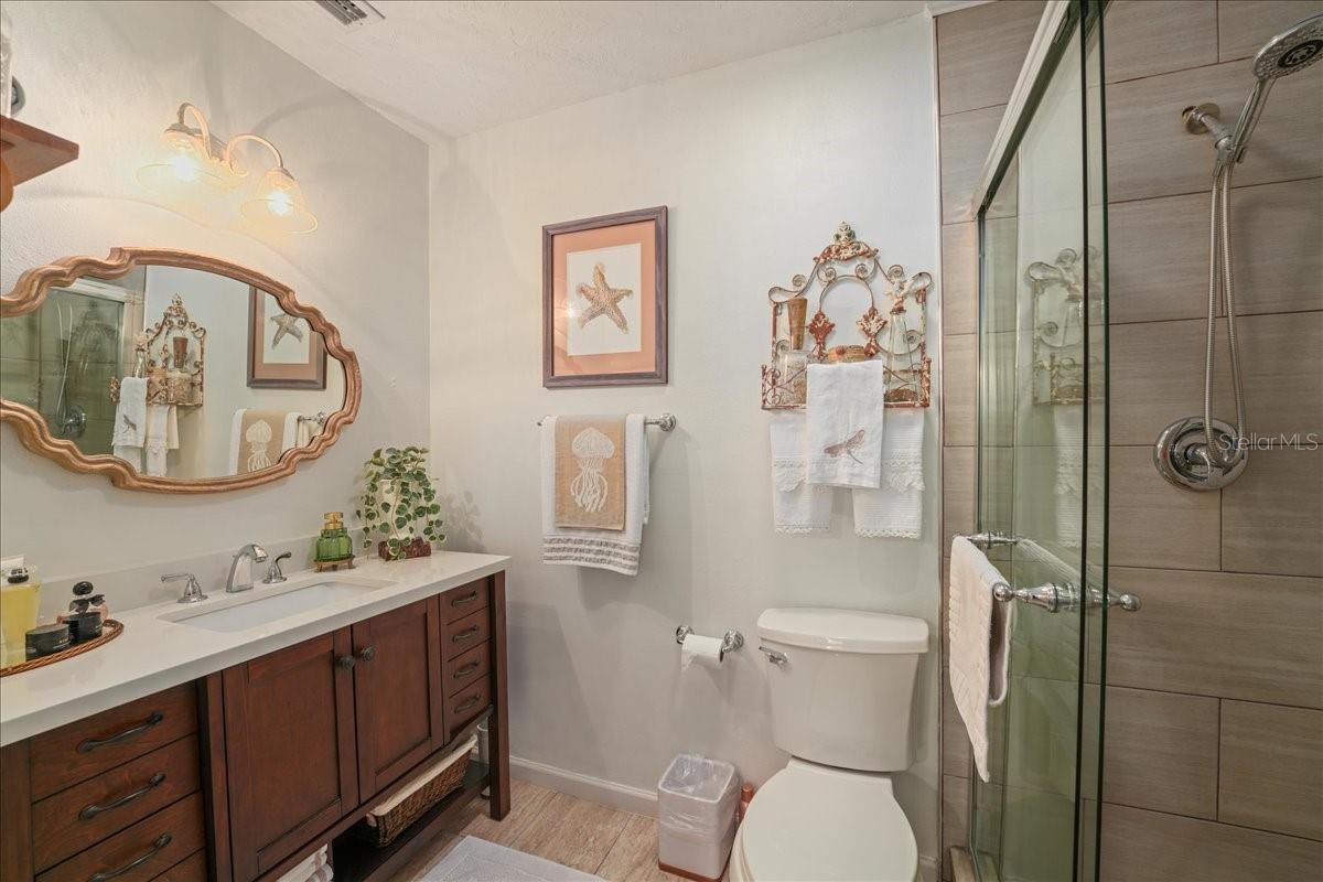 Image 18 of 38 For 1407 21st Street W