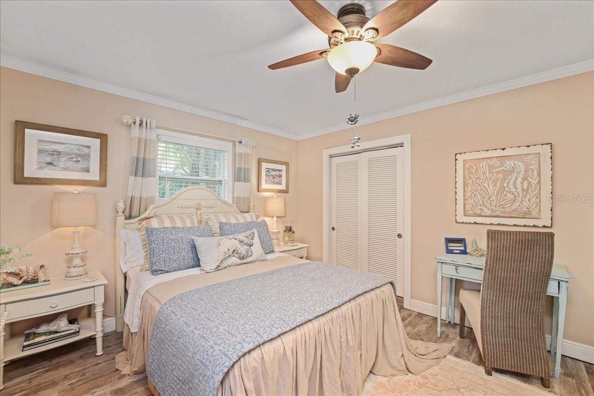 Image 25 of 38 For 1407 21st Street W