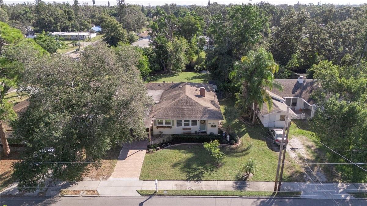 Image 4 of 38 For 1407 21st Street W