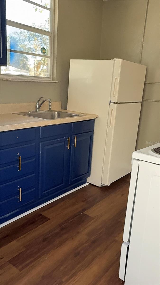 Image 24 of 41 For 1101 Ridgewood Avenue